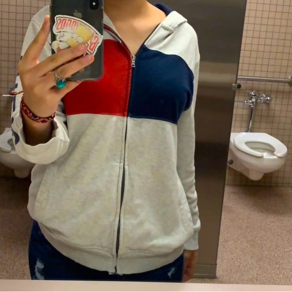 Tommy Hilfigire zip up.